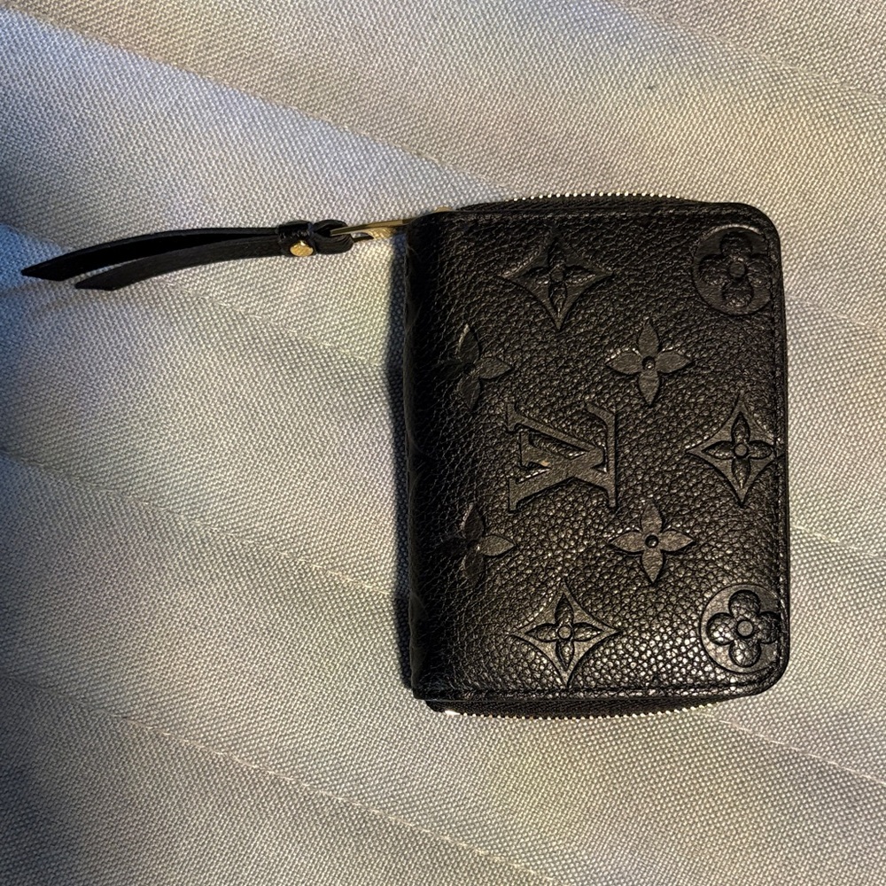 SOLD - Louis Vuitton Zippy Coin Purse Noir Empriente